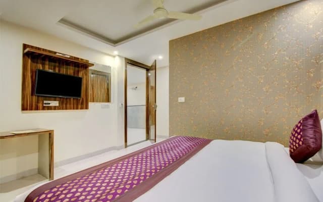 Hotel Continental Plaza - photo 5