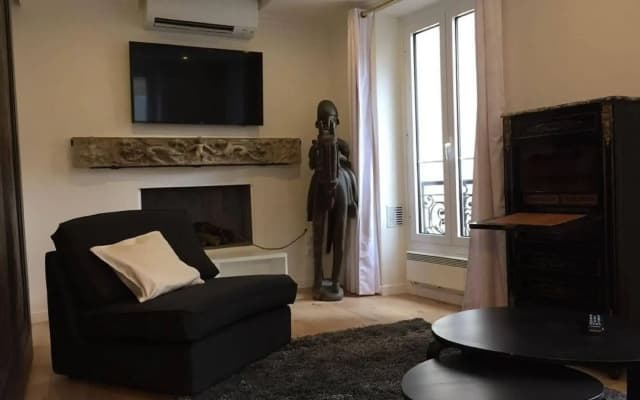 Bellechasse Suite Apartment - photo 5