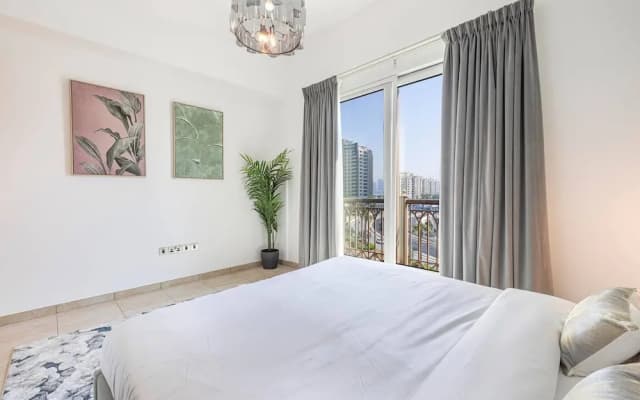Palm Jumeirah - 2br - New Furnished - Next To Mall - photo 2