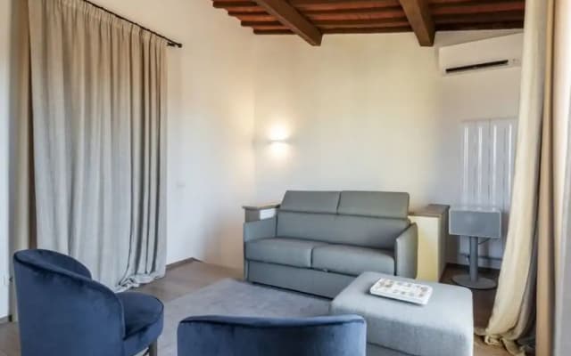 Dotflorence Apartments - photo 2