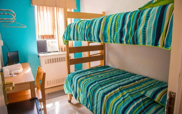 Vanderbilt YMCA Hostel - photo 5