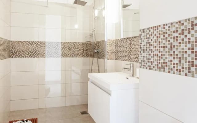 Modern and bright flat in a calm street close to Nice station - Welkeys - photo 5