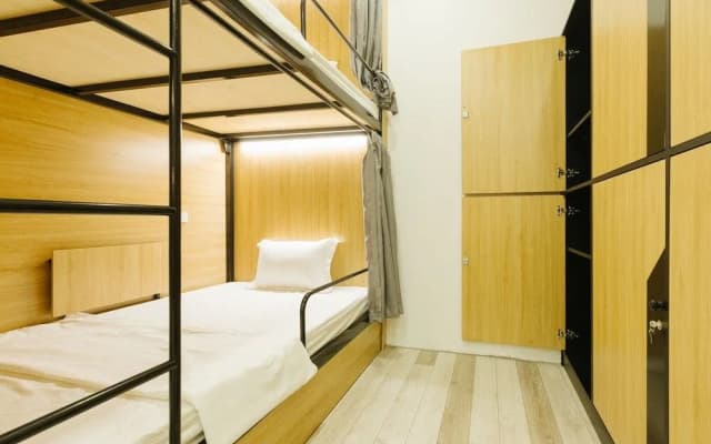 The Eighty8 Hanoi Hostel - photo 3