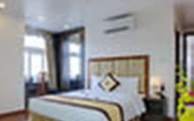 Van Mieu 2 Hotel - photo 3