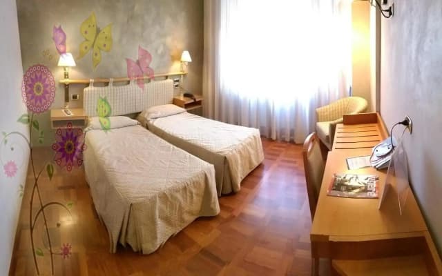 Hotel Meeting - photo 3