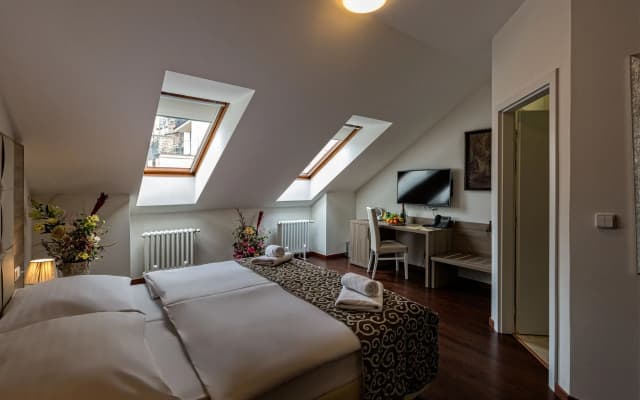 Old Town Residence by Little King - photo 5