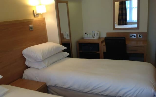 Regency Hotel Parkside - photo 3