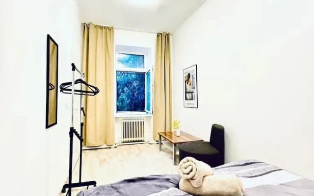 Quiet Private Room Near FAC Platz - photo 4