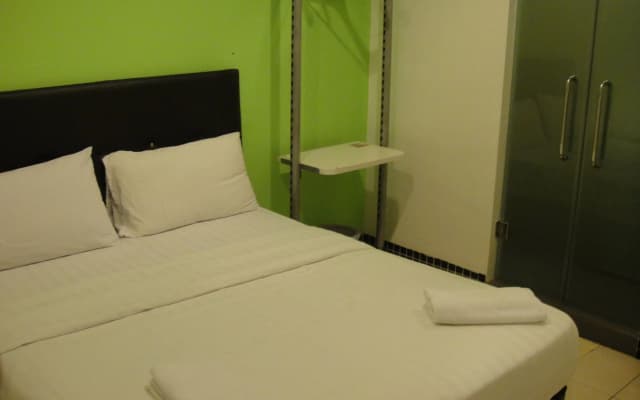 LSN Hotel Taman Connaught - photo 3