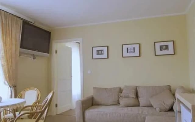 Light Hotel - photo 5