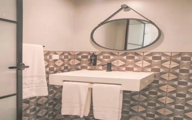 Mouraria Lisboa Hotel - photo 5