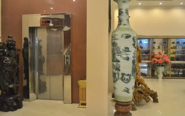 Thai Ha Hotel - photo 2