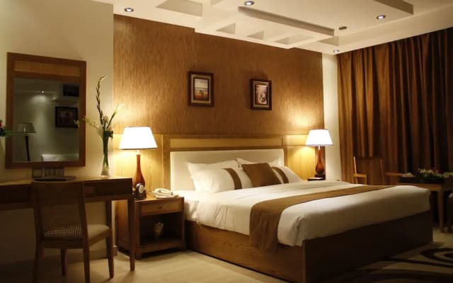 City Center Hotel - photo 5