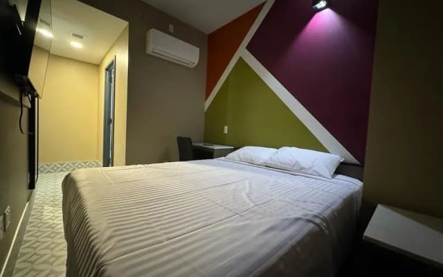 Moon Hotel Brooklyn - photo 3