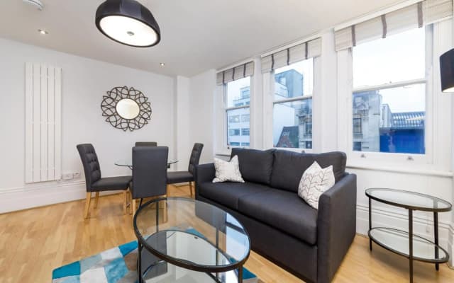 Garrick Mansions by Aeria Apartments - photo 2
