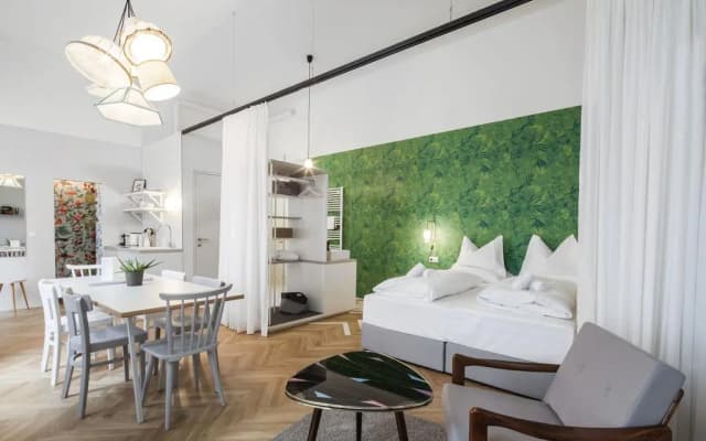 Fox-Box Apt. - photo 5