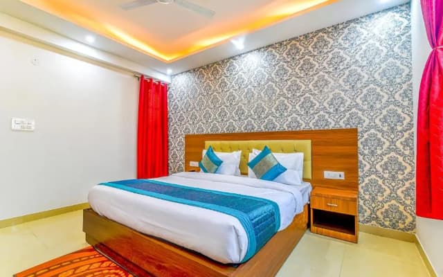 Hotel Luxe Stay - photo 3