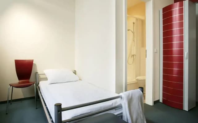 All In Hostel - photo 4