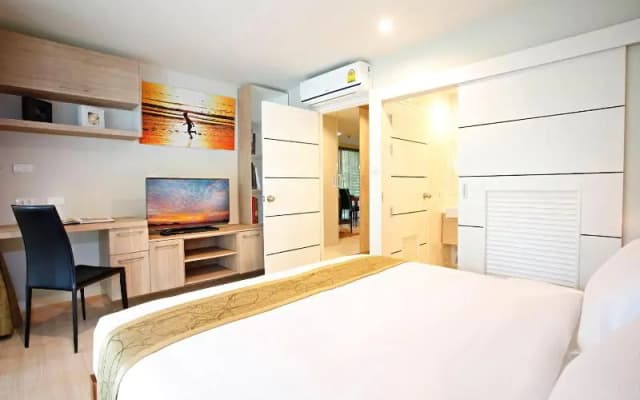 The Unity Patong Private Apartment - photo 4