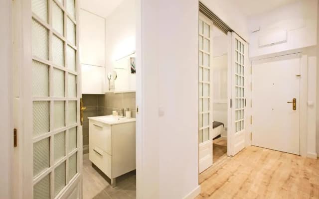 Reina Sofia Boutique - MADFlats Collection - photo 5