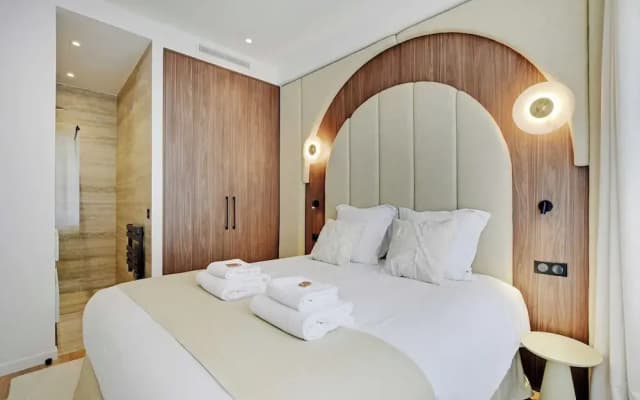 Newly Refurbished Flat in Heart of 18th District - photo 3