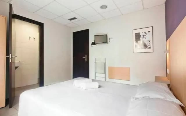 DingDong Putxet Hotel - photo 2
