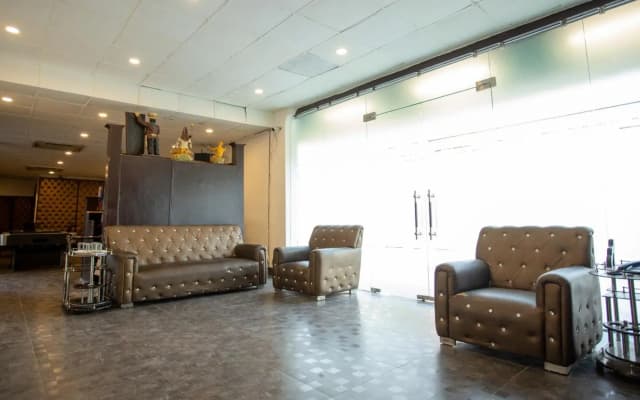 Farmhouse Inn - photo 3