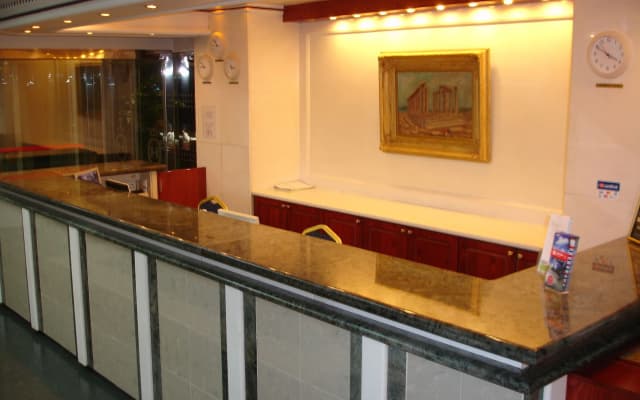 Oscar Hotel - photo 2