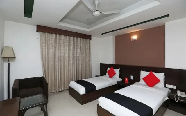 Hotel Impress by OYO Rooms - photo 4