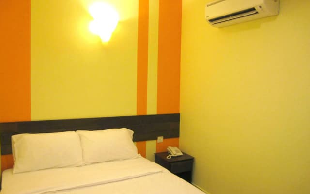 Sun Inns Hotel Pasir Penambang - photo 3