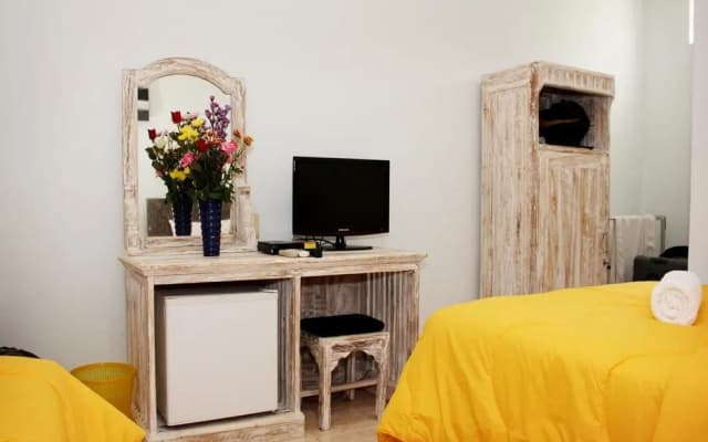 Coco Beach Hostel - photo 3