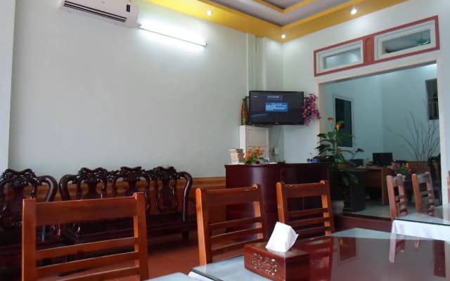 Avi Airport Hotel - photo 2