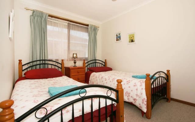 40 Thames Holiday Unit - photo 3