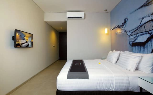 Loft Legian Hotel - photo 4