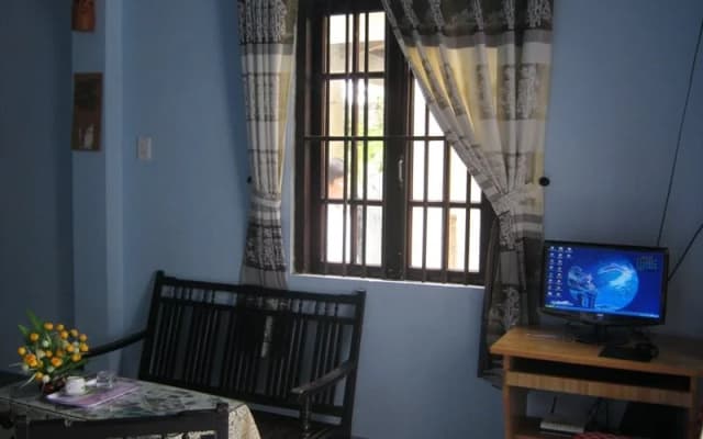 Azalea Homestay - photo 2