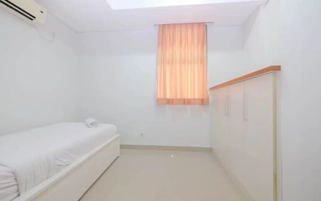Spacious And Nice 2Br Apartment At Royal Olive Residence - photo 5
