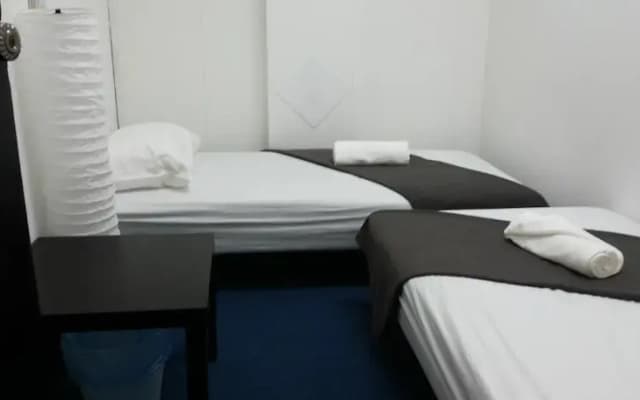 st holidays inn - photo 2