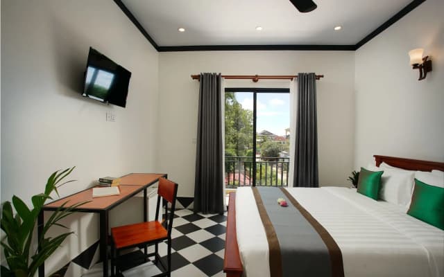 Noni Tree Hostel - photo 2