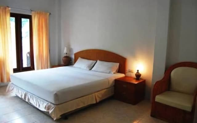 Aloha Apartment - photo 2
