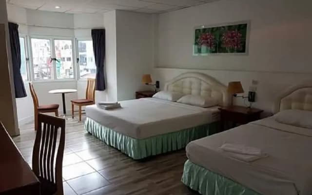 Welcome Inn Hotel Karon Beach - photo 2
