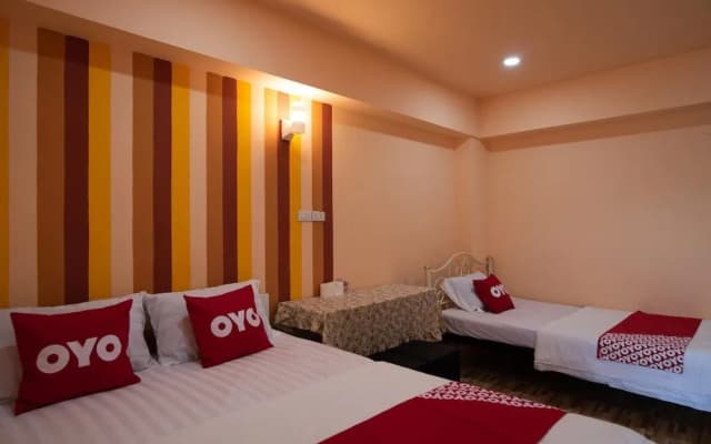 OYO 415 P Place - photo 2