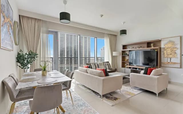 Elegant 1BR with Panoramic Views - photo 4