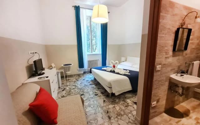 La Dolce Vita Guesthouse - photo 2