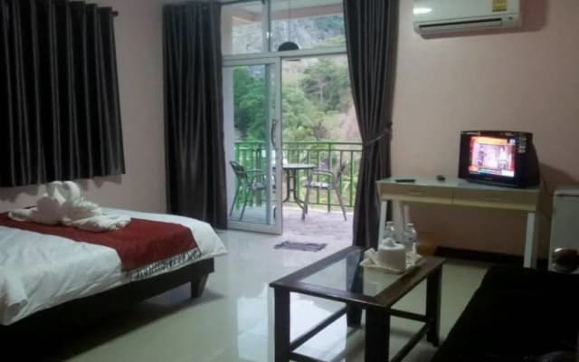 Tawantai Hotel - photo 4