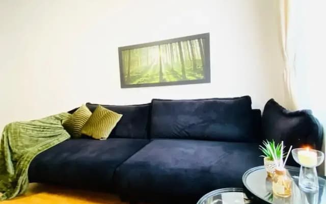 Bright 2BR Apartment Near Westbahnhof - photo 2