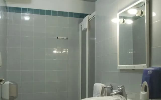 New generation hostel - photo 2