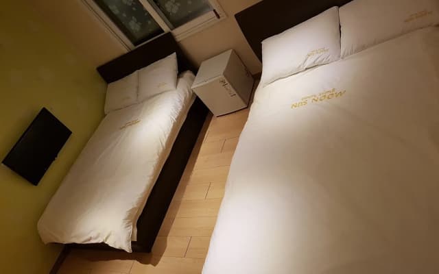 Moon Sun Guesthouse - photo 3