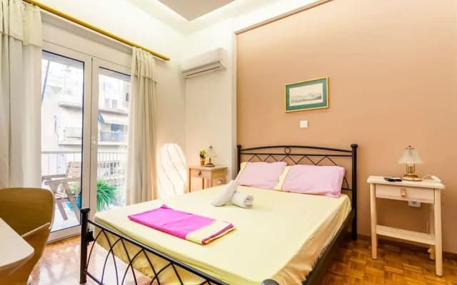Zografou s Hidden Gem - Athens Charming Home - photo 3