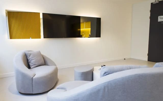 B-aparthotel City West - photo 2