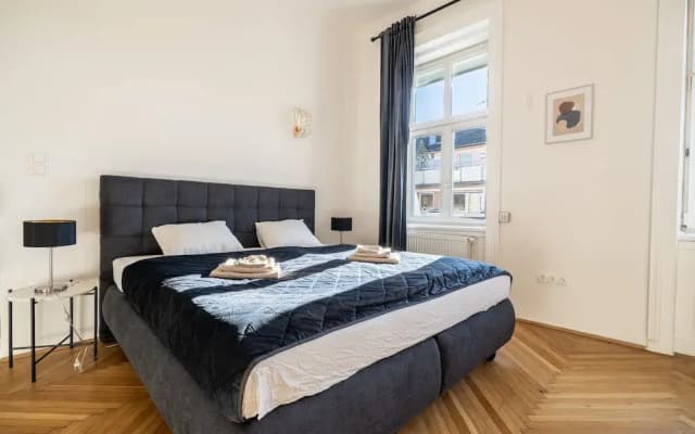 Rochus Stylish Stays - photo 3